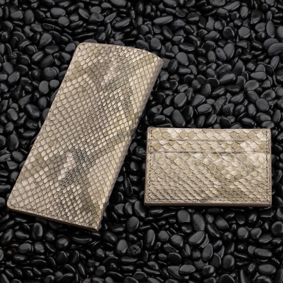 Luxury Python Leather Gift Set – Handmade & Elegant - Desert Camo Color - Picture 4 of 5